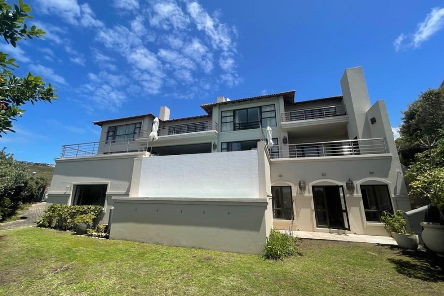 6 Bedroom Property for Sale in Solar Beach Western Cape